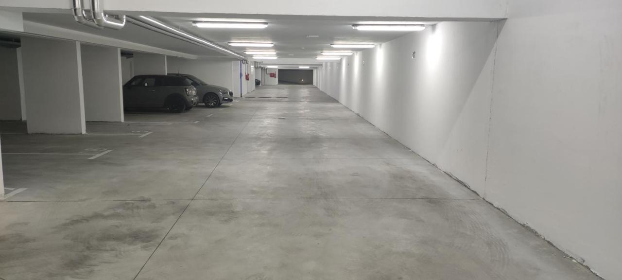 Aurelia'S Charming Place With Garage Parking Загреб Екстериор снимка